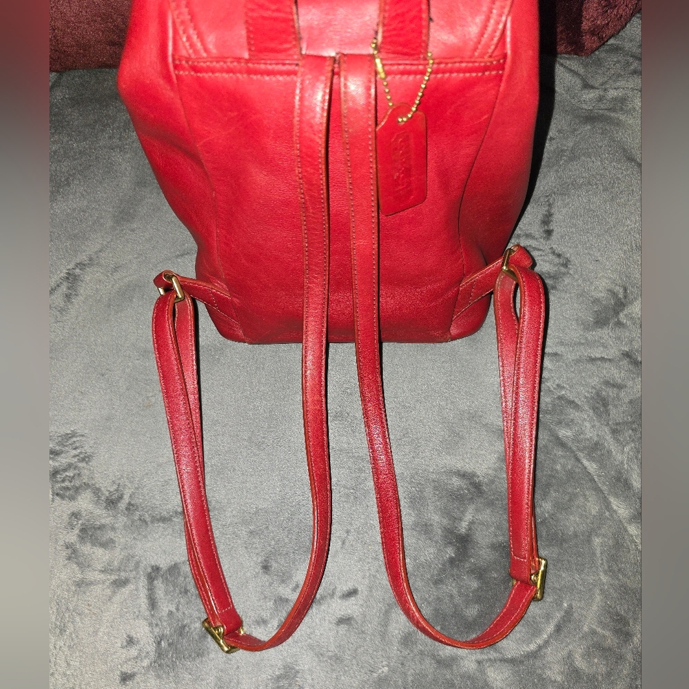 Coach VINTAGE LEGACY Red Glove Tanned leather backpack. EUC - Picture 15 of 16